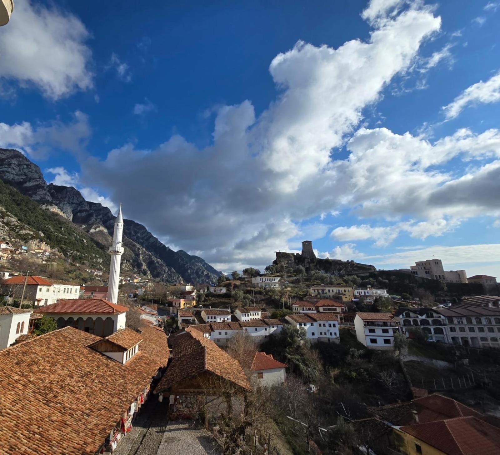 Villa Mefaja Krujë Esterno foto