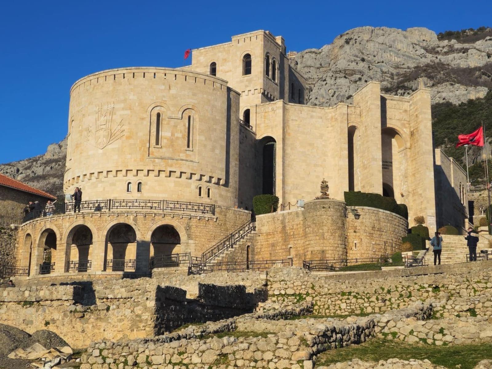 Villa Mefaja Krujë Esterno foto